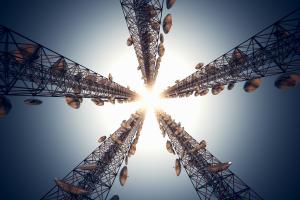 Trasmettere il piano annuale di localizzazione degli impianti fissi per le telecomunicazioni e per la radiotelevisione